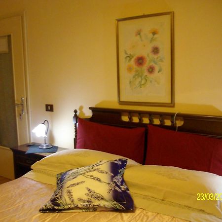 B&B San Nicola Serramazzoni Buitenkant foto