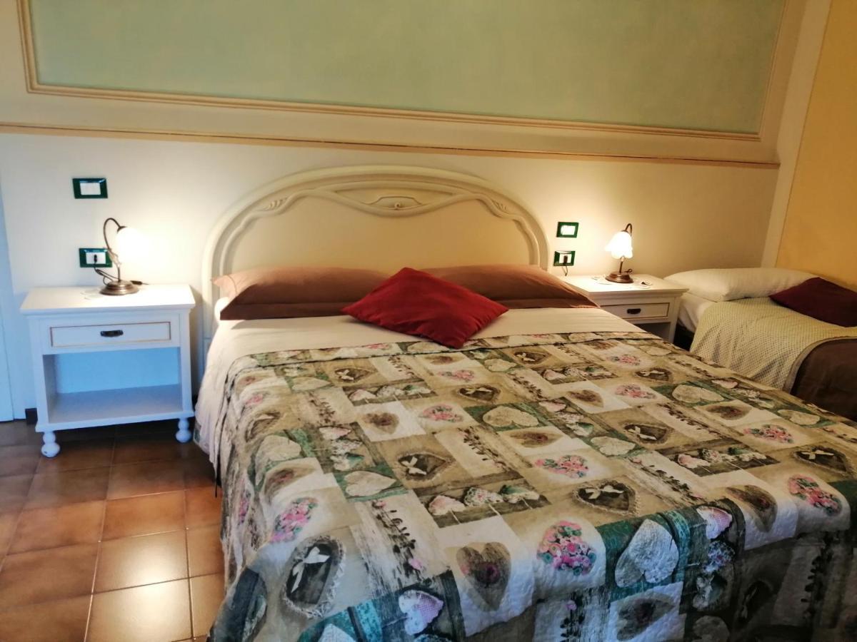 B&B San Nicola Serramazzoni Buitenkant foto