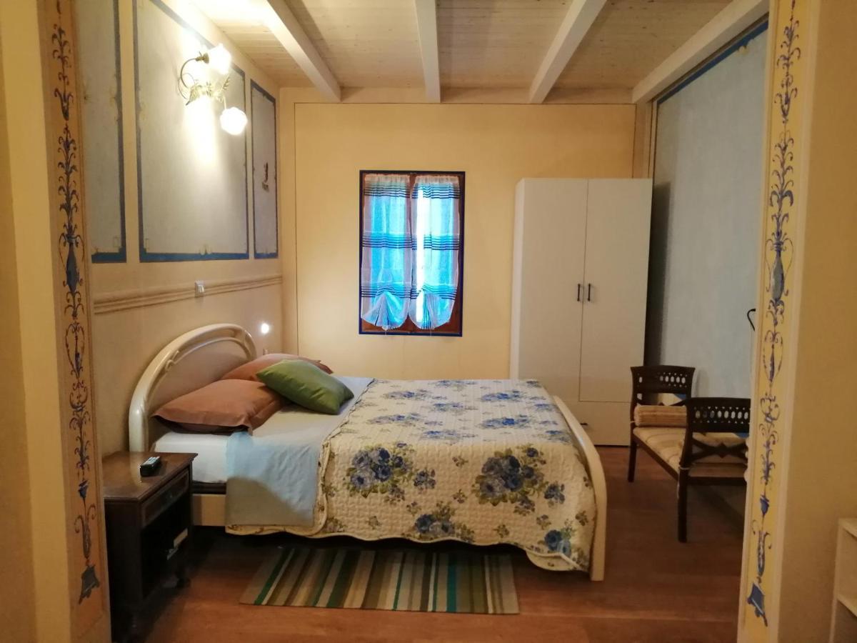 B&B San Nicola Serramazzoni Buitenkant foto