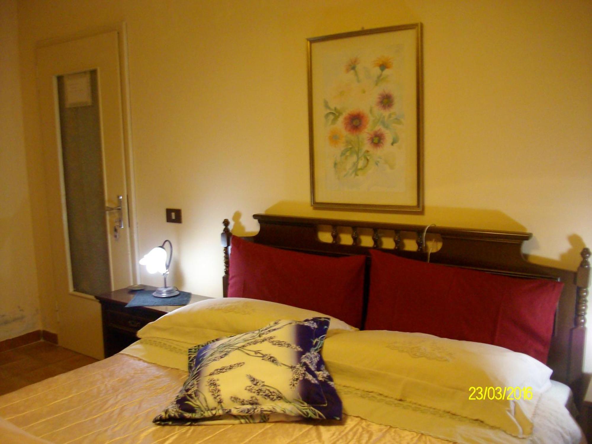 B&B San Nicola Serramazzoni Buitenkant foto