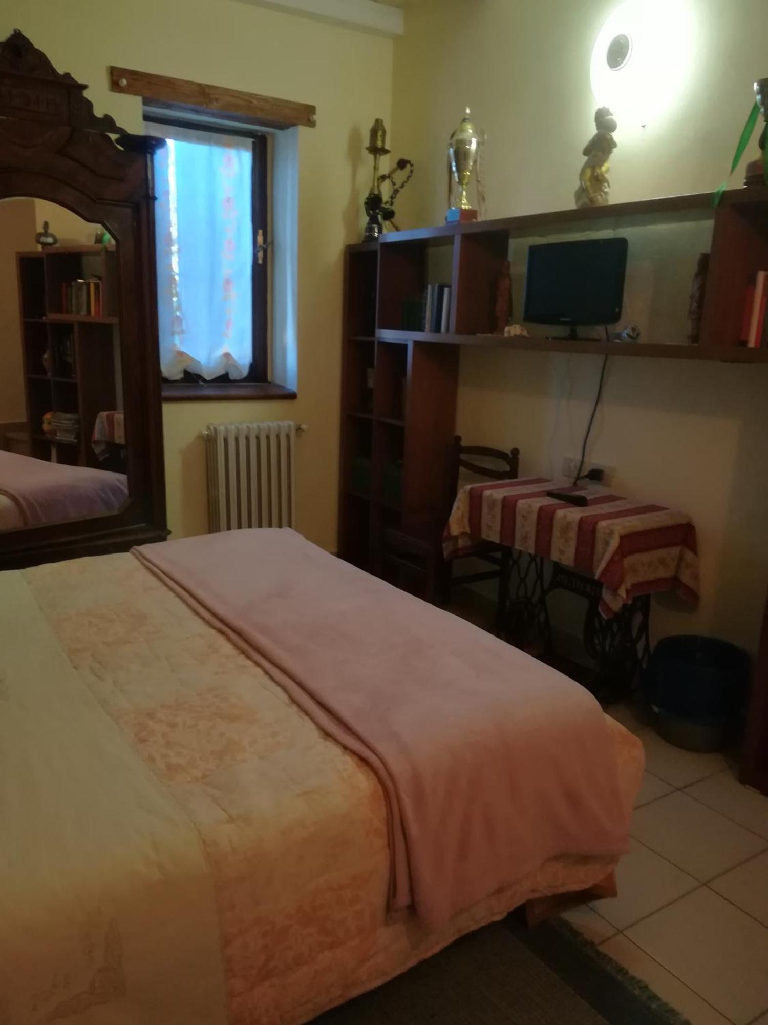 B&B San Nicola Serramazzoni Buitenkant foto