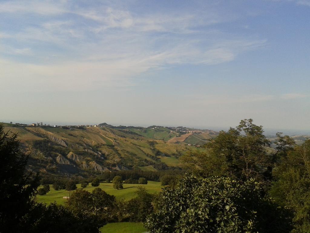 B&B San Nicola Serramazzoni Buitenkant foto